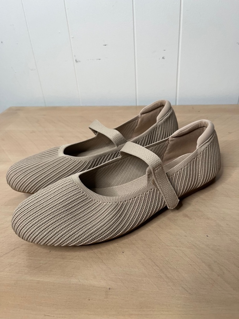 Arromic Women’s Neutral Beige Ribbed Knit Mary Jane Flats Size 10